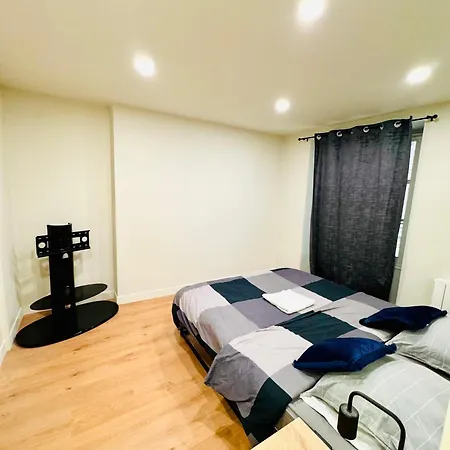 To Triangle D'or 2 Bedrooms Daire *