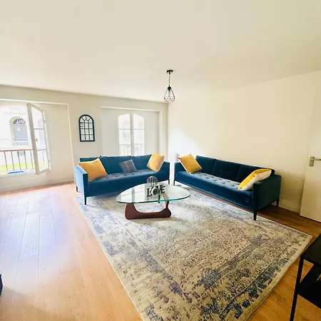 To Triangle D'or 2 Bedrooms Daire *